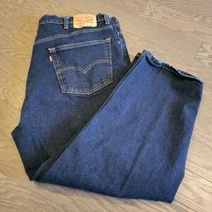 Levi's Men's Deep Blue Relaxed Jeans